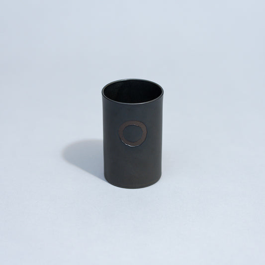 鶯 -UGUISU- 黒釉 一如